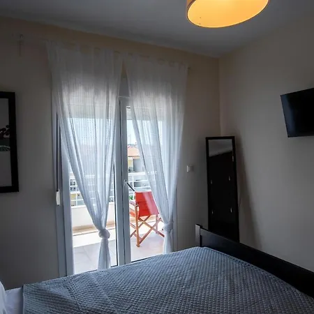Kallithea Aqua Vista With Shared Pool *